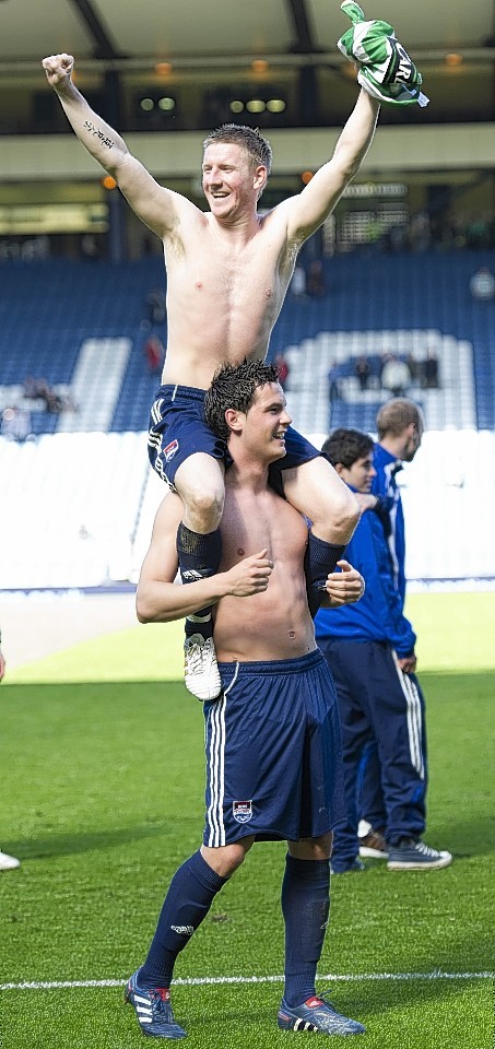 Gardyne celebrates Scottish Cup semi final victory over Celtic in 2010