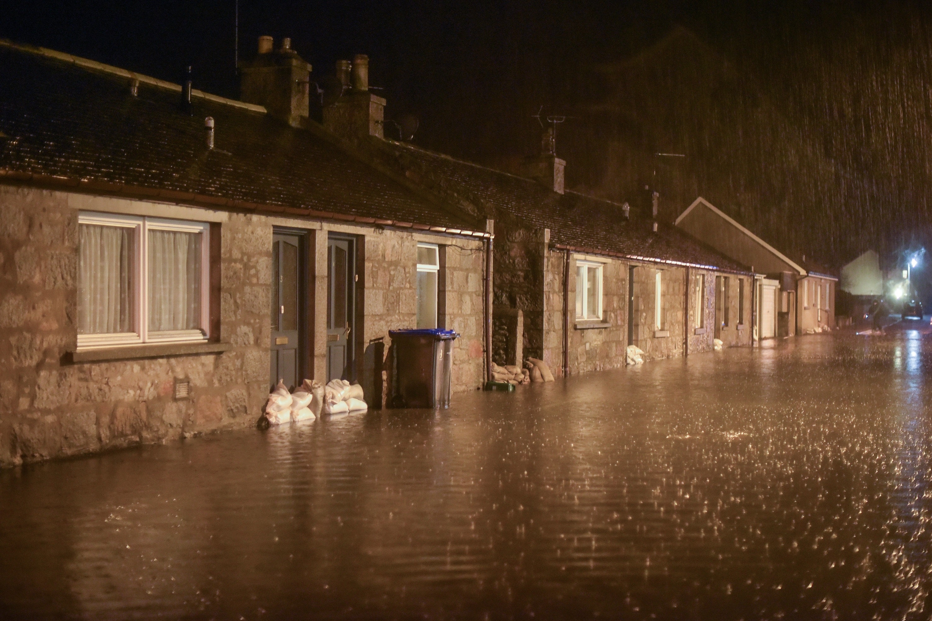 Houses in the Port Elphinstone area of Inverurie, Aberdeenshire begin to experience flooding after the River Don burst its banks on January 07 2016. Scottish Envornmental Protection Agency (SEPA) have issued two severe flood warnings for both Inverurie and Kintore, both in Aberdeenshire.