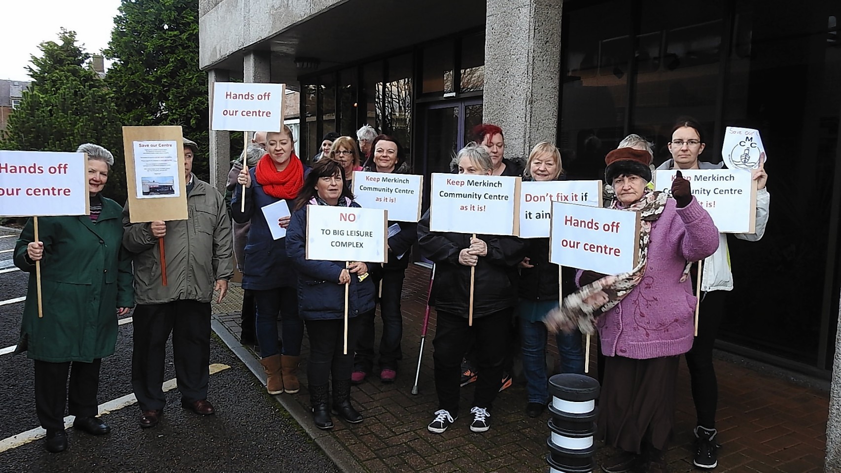 A protest was held by Merkinch residents outside Highland Council HQ to try and prevent the closure