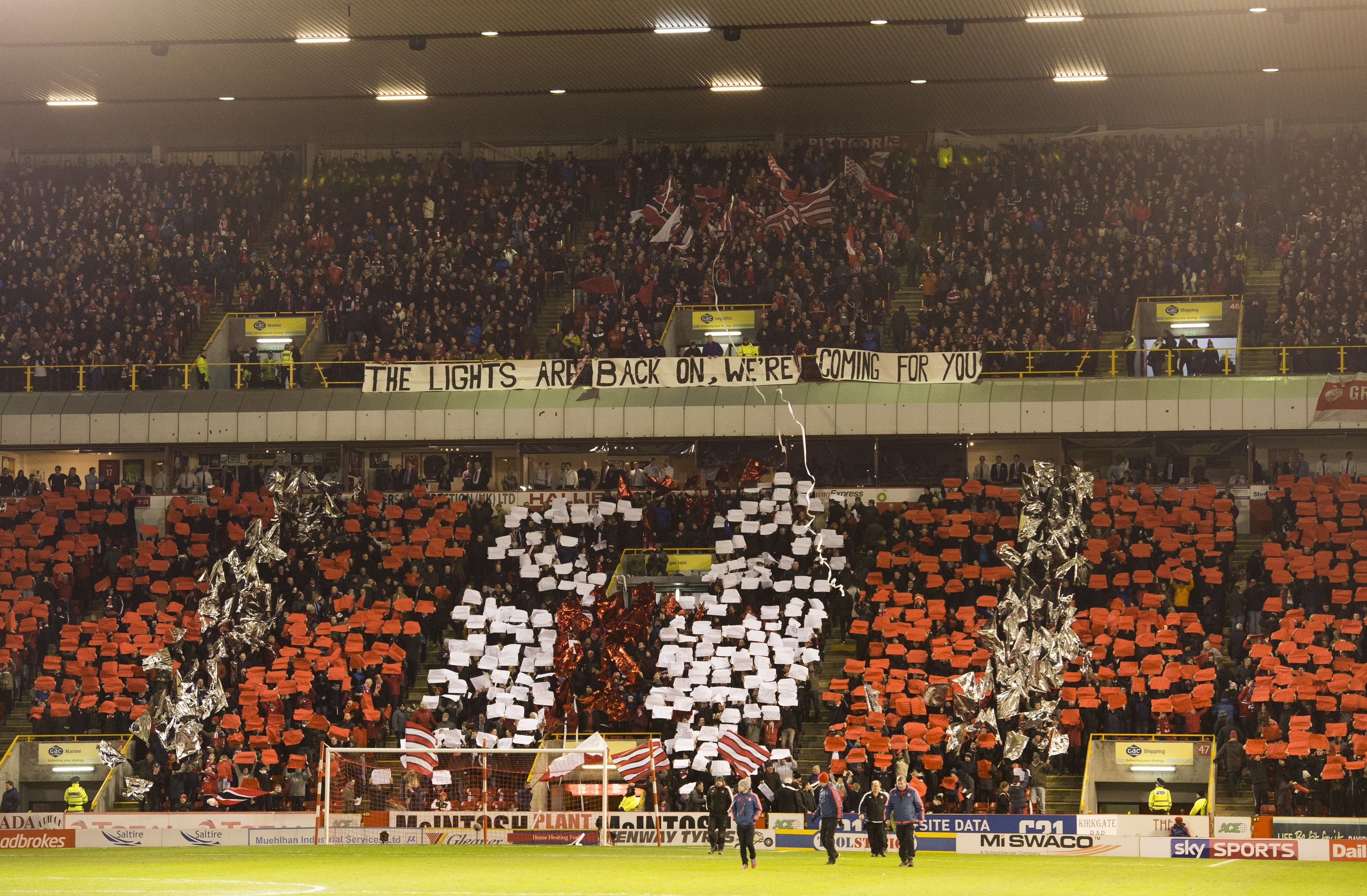 03/02/16 LADBROKES PREMIERSHIP ABERDEEN v CELTIC PITTODRIE - ABERDEEN The Aberdeen fans put on a display before kick-off