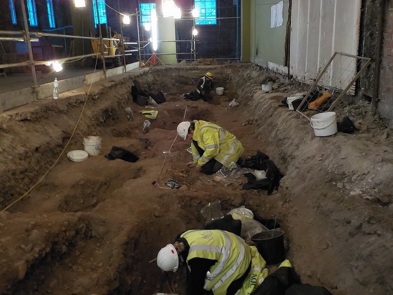 Art-Gallery-excavation-bodies