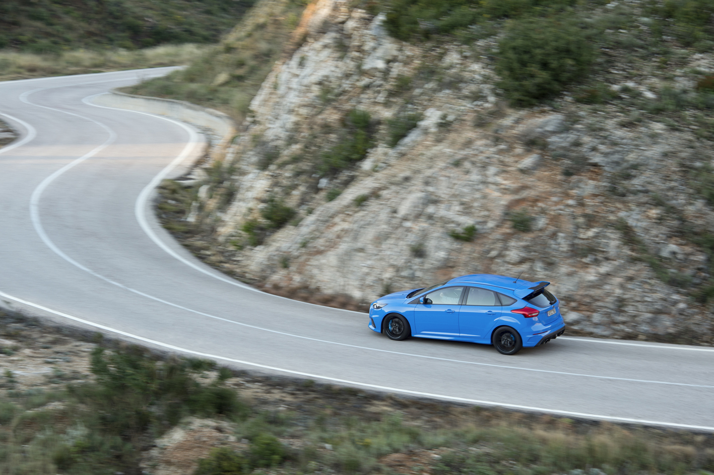Ford Focus RS 2016 mountain road