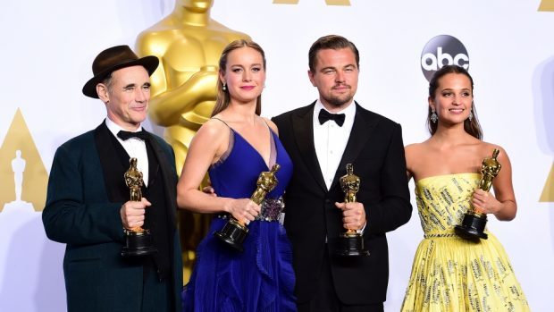 Mark Rylance, Brie Larson, Leonardo DiCaprio and Alicia Vikander with their Oscars
