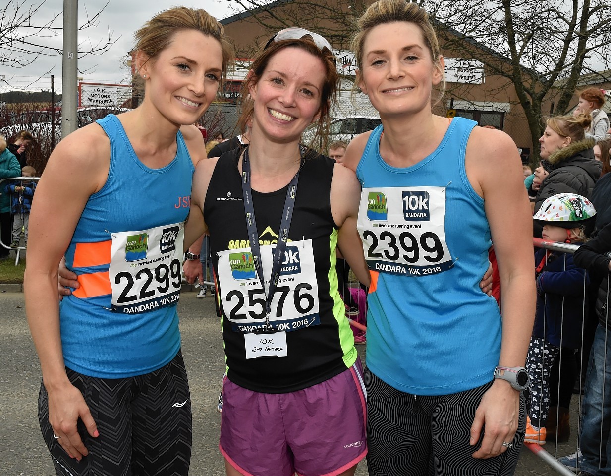 10k runners Sarah Bartlet, Tammy Wilson and Hanah Hadley. Picture by Colin Rennie