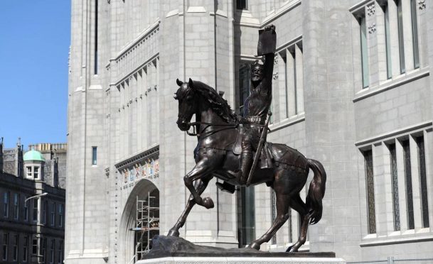 Sir Robert the Bruce  statue