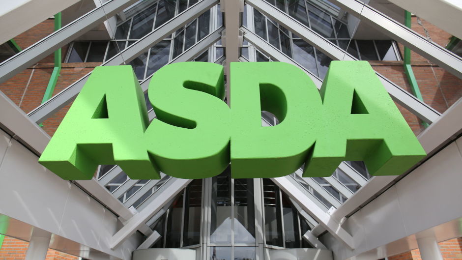 Peterhead's Asda store has given the town's DACB service money to buy a new bus.