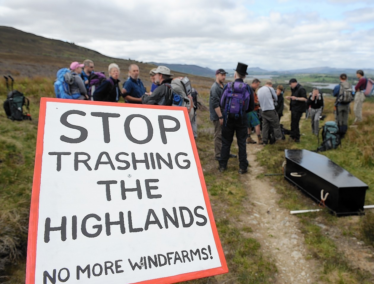 An 18-turbine plan for Fort Augustus has been scrapped.