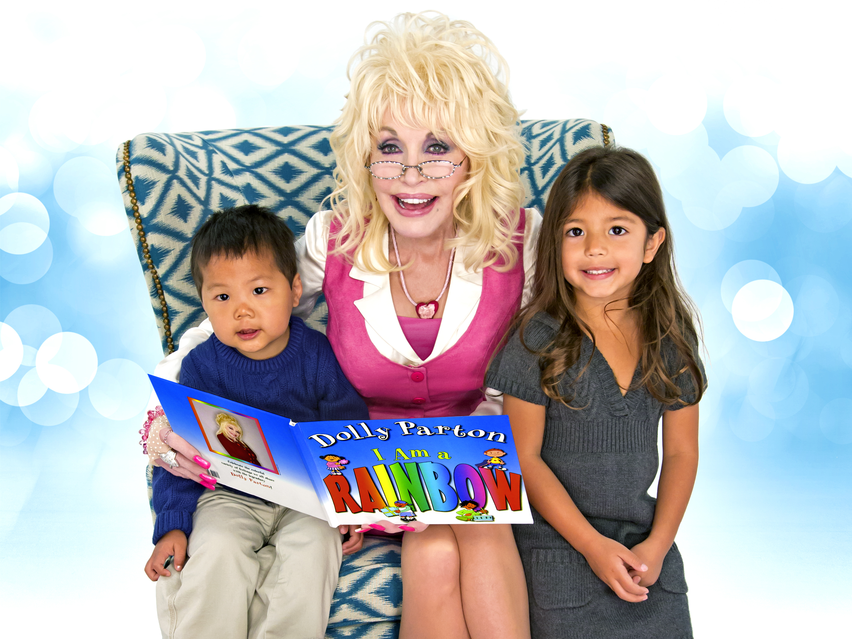 Dolly Parton is bringing her global library scheme to Aberdeen 