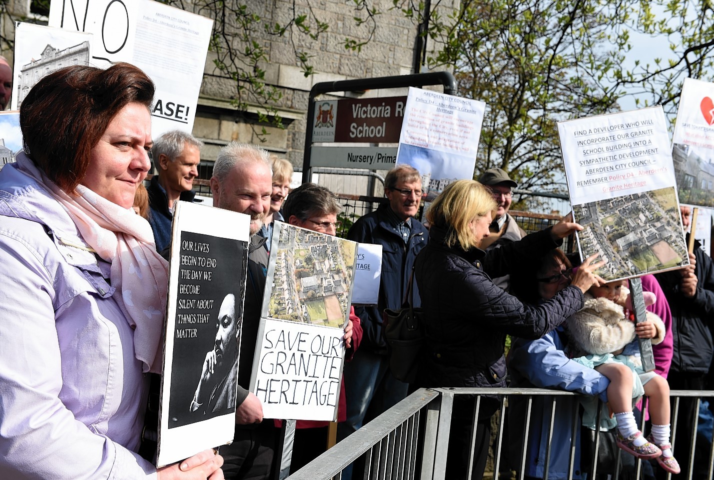 Group of protesters meet the planning committee. Picture by Kami Thomson 