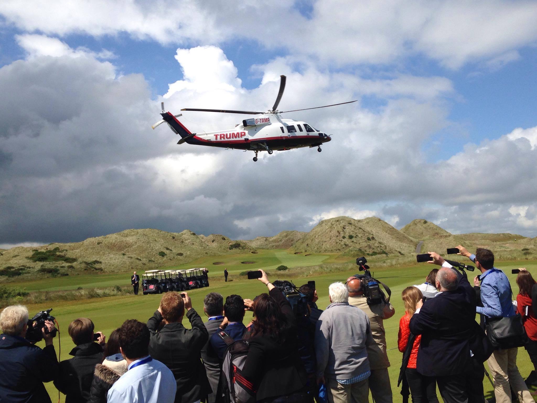 Donald Trump arrives in the north-east by helicopter