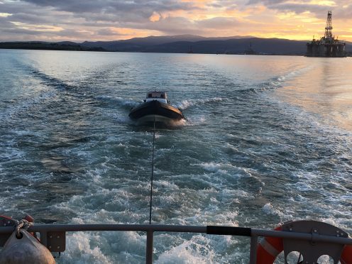 Imvergordon lifeboat rescues a rib in the Cromarty Firth