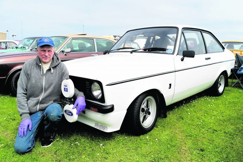 IAN BEATS FROM CUMINESTOWN WITH HIS 1978  FORD RS2000 WHICH HE HAS OWNED FOR 21 YEARS.