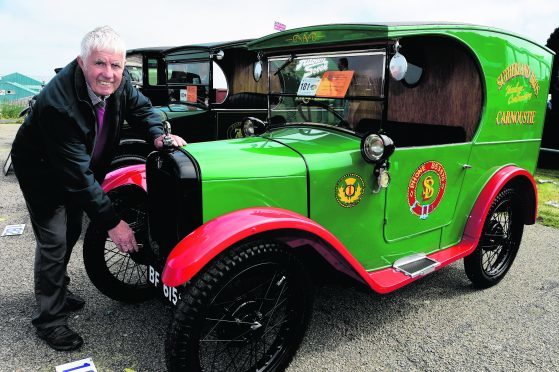 ALISTAIR SUTHERLAND FROM CARNOUSTIE WITH HIS 1927 AUSTIN 'C' CAB VAN