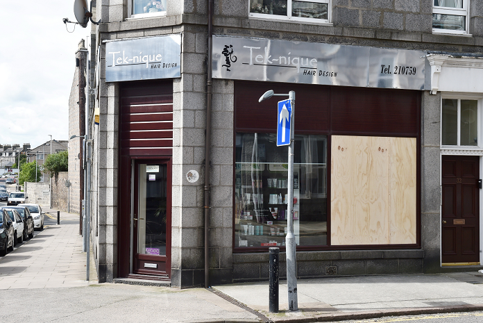 Tek-nique Hair Design on Hollybank Place was broken into with their main window smashed in