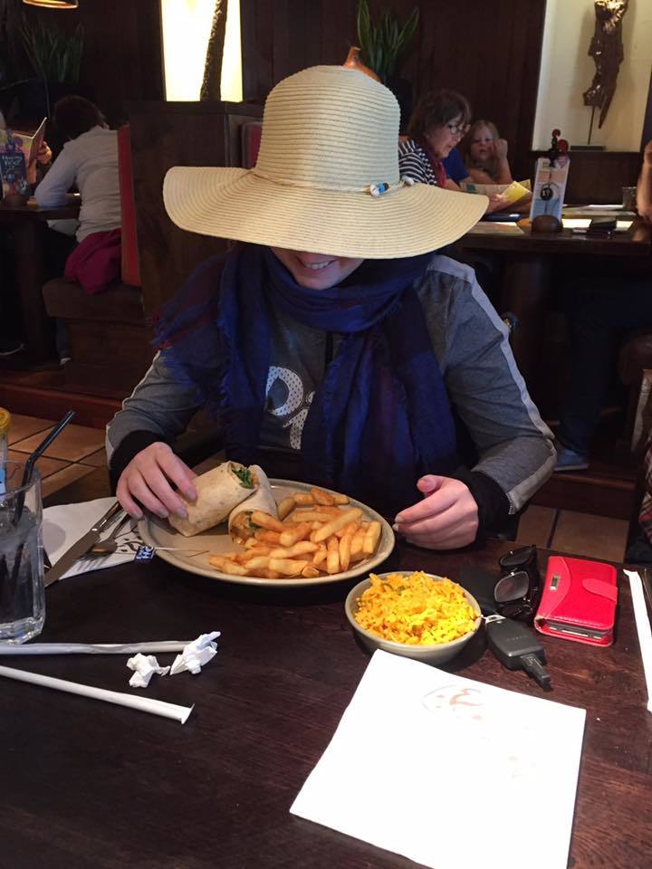 Steph Inglis "in disguise" at Nando's