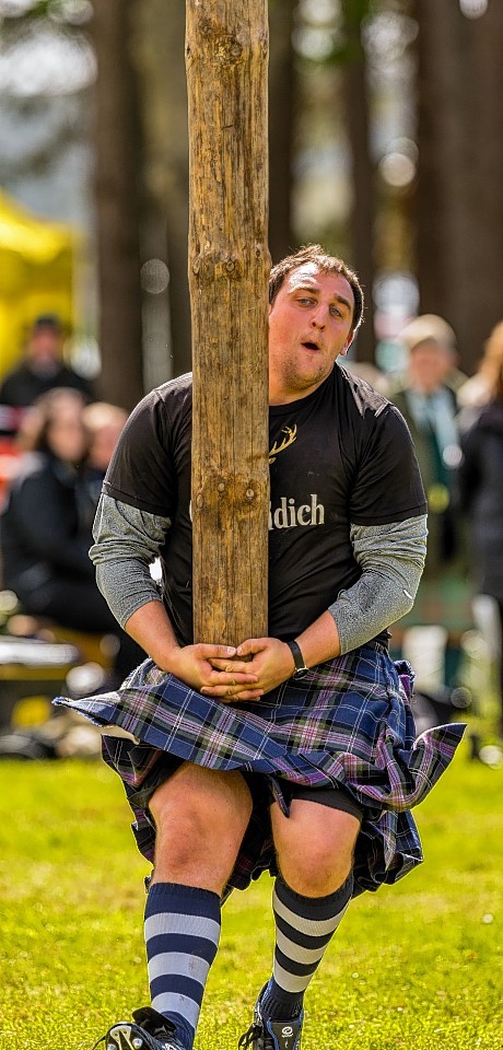 Kyle Randalls with the Caber.