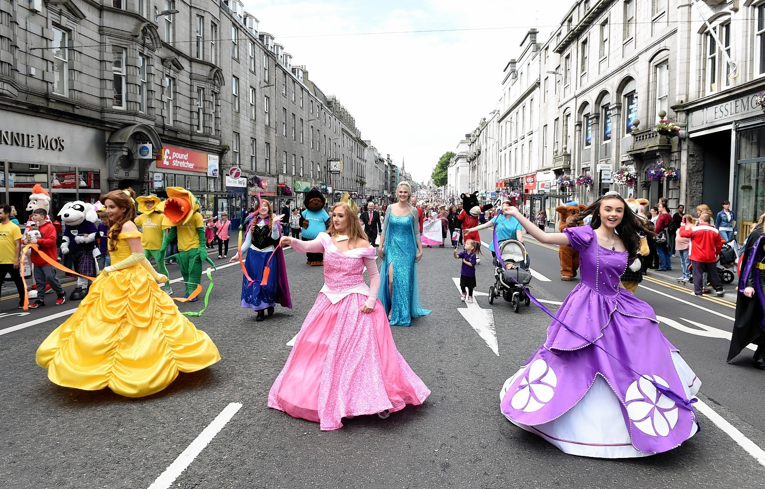 Thousands of people descend on Aberdeen for city festival Press and