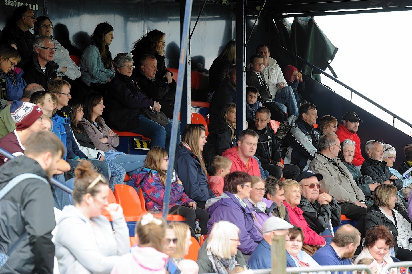 The Keith Show 2016 - The stand proved a popular shelter from the wind.