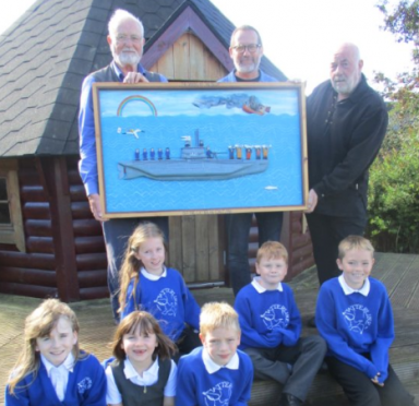 Back Row, Ian McIntosh, Catterline Harbour Trust, Stuart Buchanan, Catterline artist, Dave Ramsay Project Director 
Back Row Pupils  – Daisy, Alex and Cameron
Front Row – Leona, Belle and Lewis