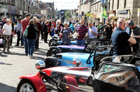 Organisers estimate 5,000 people in Grantown for the show. Picture: Gordon Lennox.