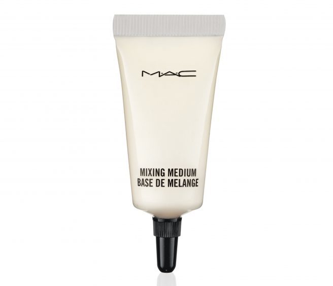 MAC Mixing Medium Eyeliner, available from maccosmetics.co.uk.