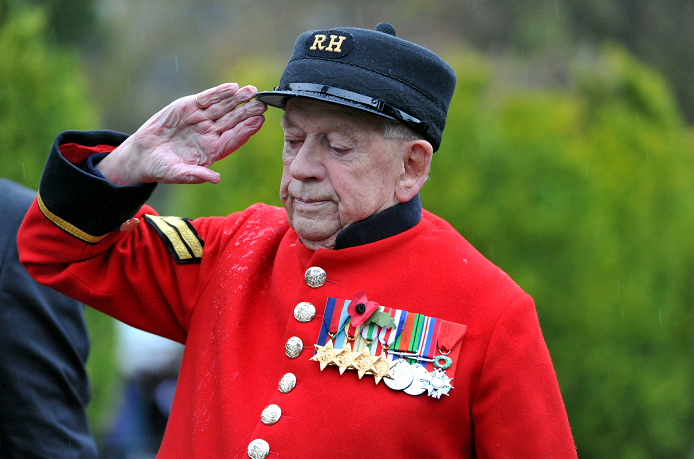 Chelsea pensioner and former Keith man, James George salutes after laying a wreath, at the Keith Remembrance Day Service at the War Memorial in Church Road.
Picture by Gordon Lennox