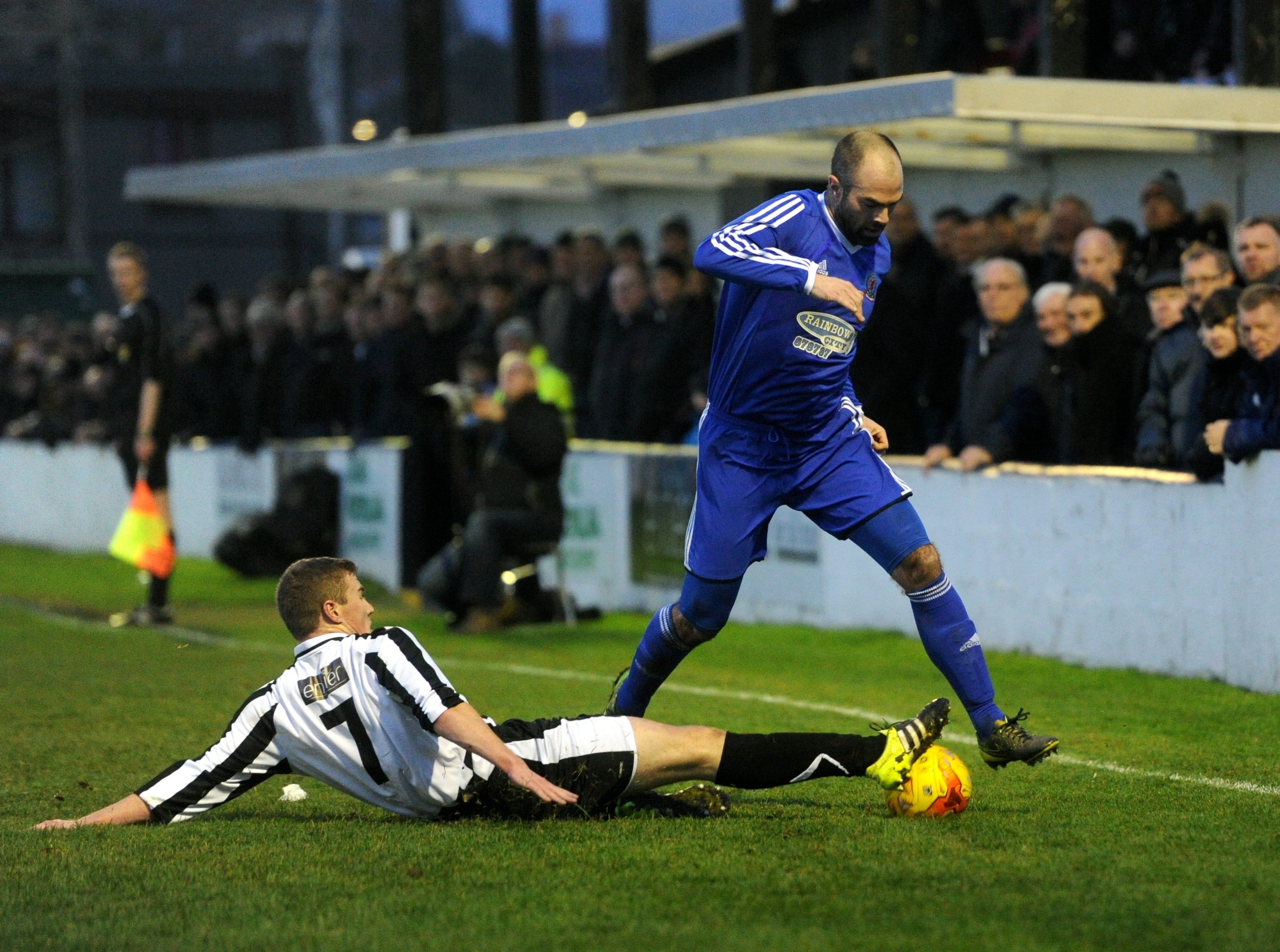 Fraserburgh's Marc Lawrence and Cove's Stuart Walker.