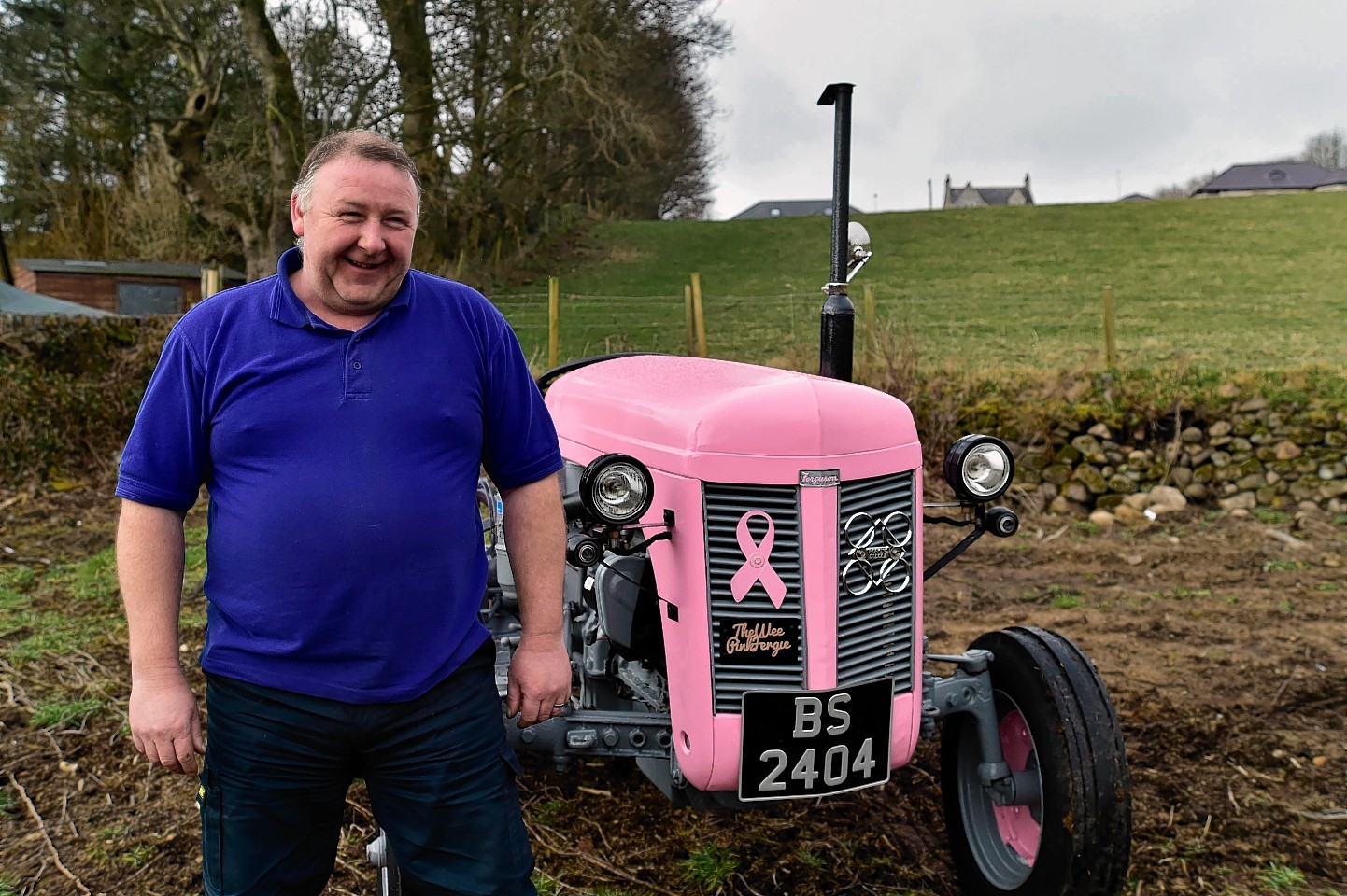 ME AND MY CAR (DUNCAN BROWN) KEVIN INNES AND HIS PINK FERGIE.