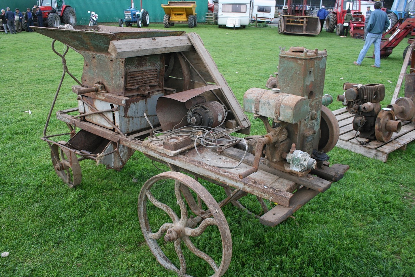 A Lister D engine used to drive this vintage turnip cutter. These engines often turn up at farm sales for collectors to buy and restore.