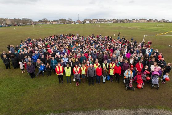 More than 500 people attended the unusual photoshoot.