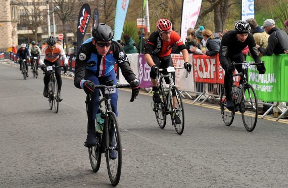 Etape Loch Ness. Approaching the finish.