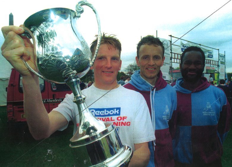 First men home in the 1996 Baker Hughes 10K were winner Alan Reid, runner-up Ross Arbuckle and Frankie Barton.