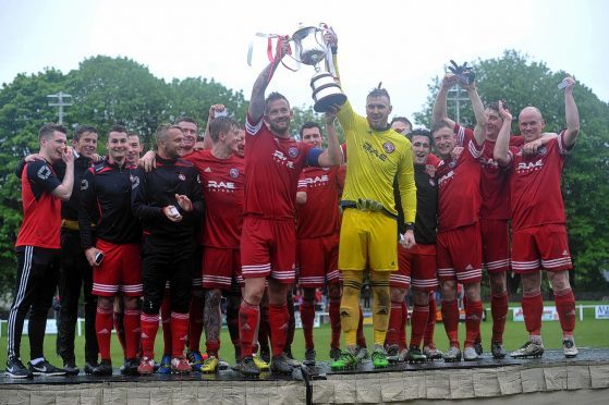 Brora Rangers lifted the Breedon Highland League Cup in 2017.