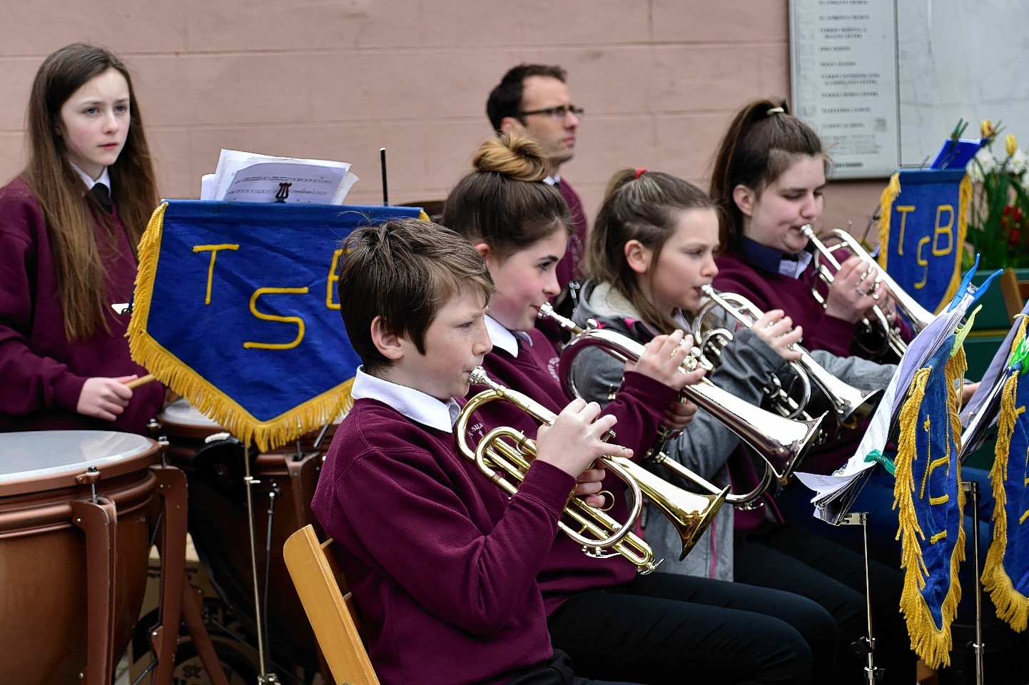 TURRIFF MAY DAY THE TURRIFF SILVER BAND PERFORMING