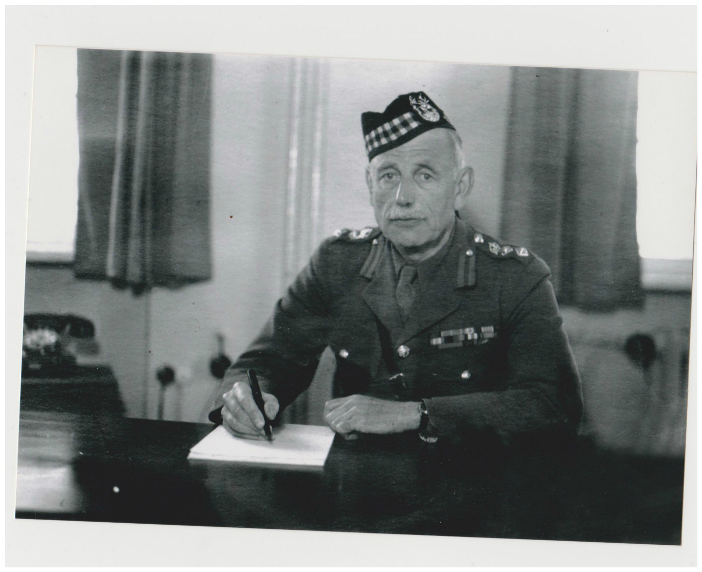 CM Usher as military governor of Minden