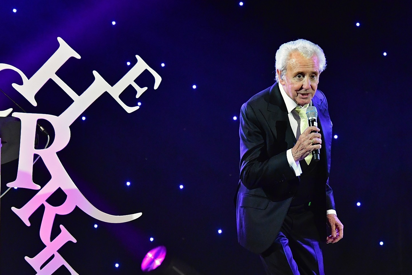 Tony Christie on stage 