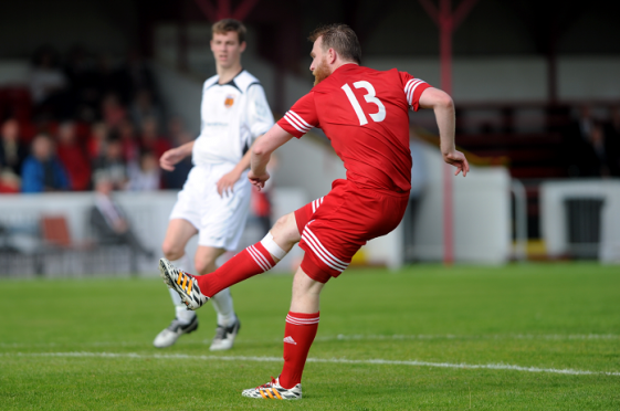 Dale Gillespie has returned to Brora Rangers.