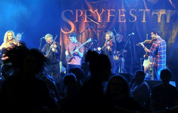 Traditional music fans are expected to flock to Fochabers for Speyfest at the weekend.