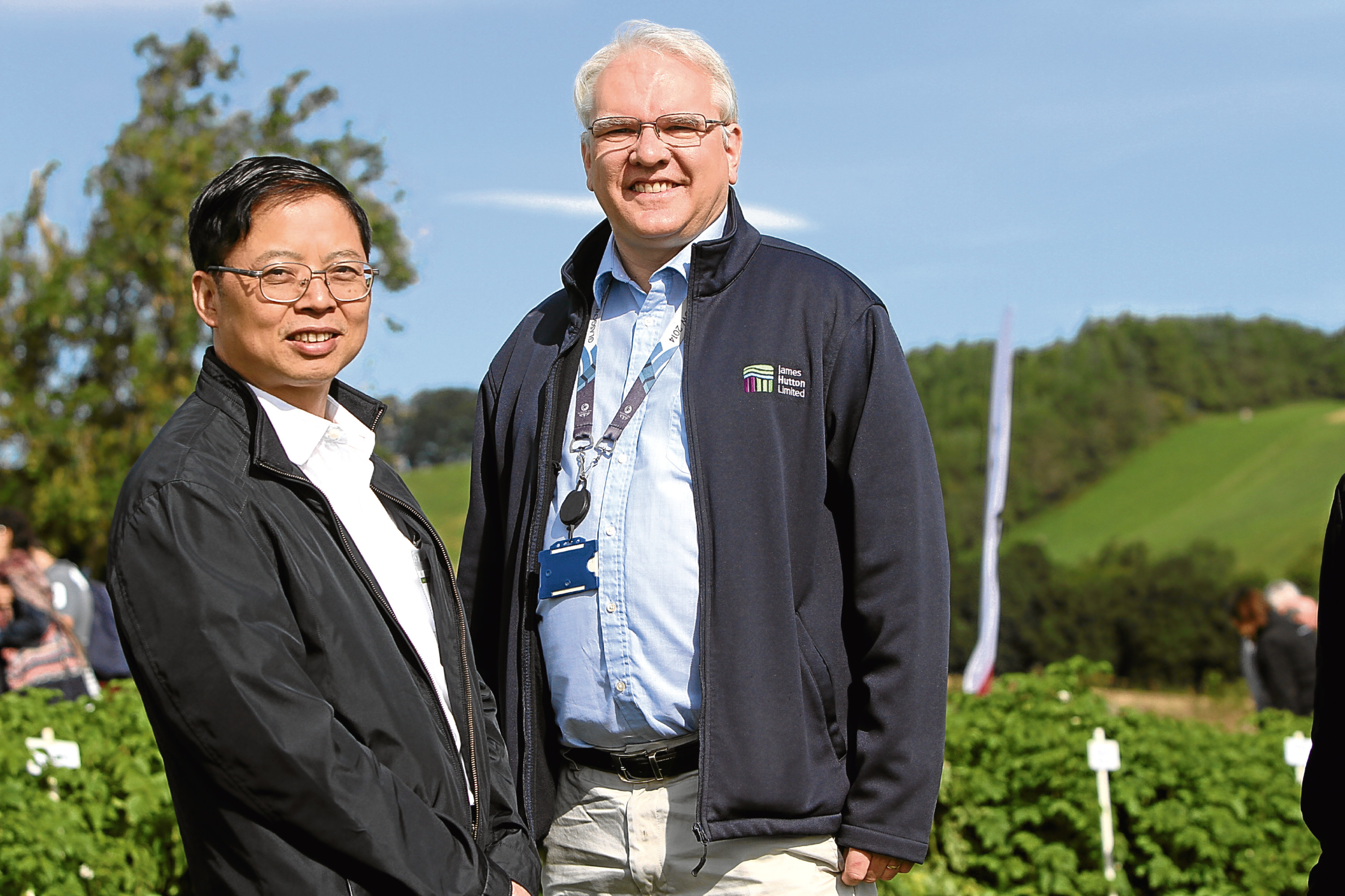 Jonathan Snape - Head of James Hutton Ltd -
with Dr Hu from China.