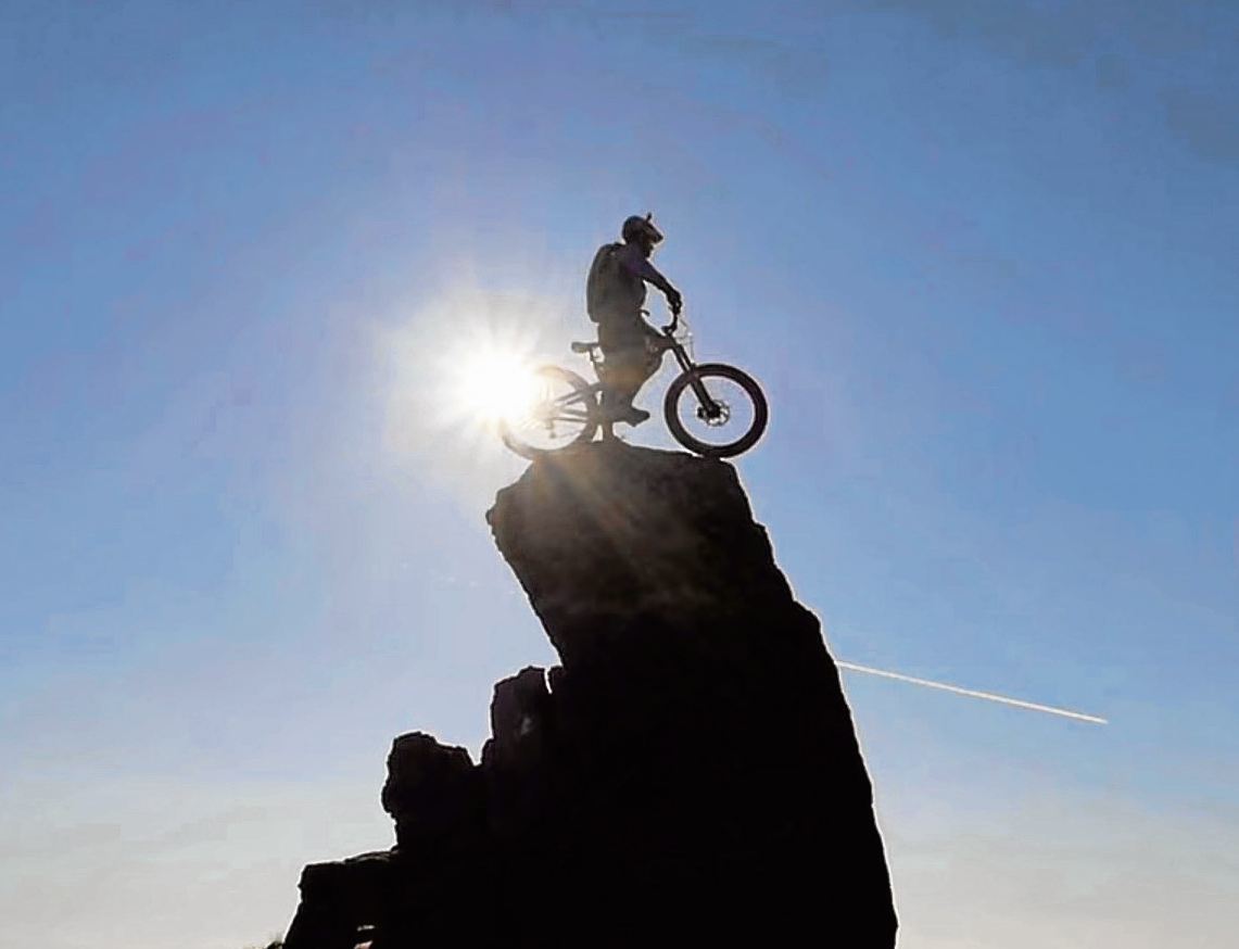 The trio admitted to their rescuers they had been inspired to attempt the walk after watching daredevil Danny MacAskill’s death-defying ride over the range –which included stunts – online.