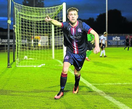 Scott Miller celebrates his goal. Picture by Jim Irvine.