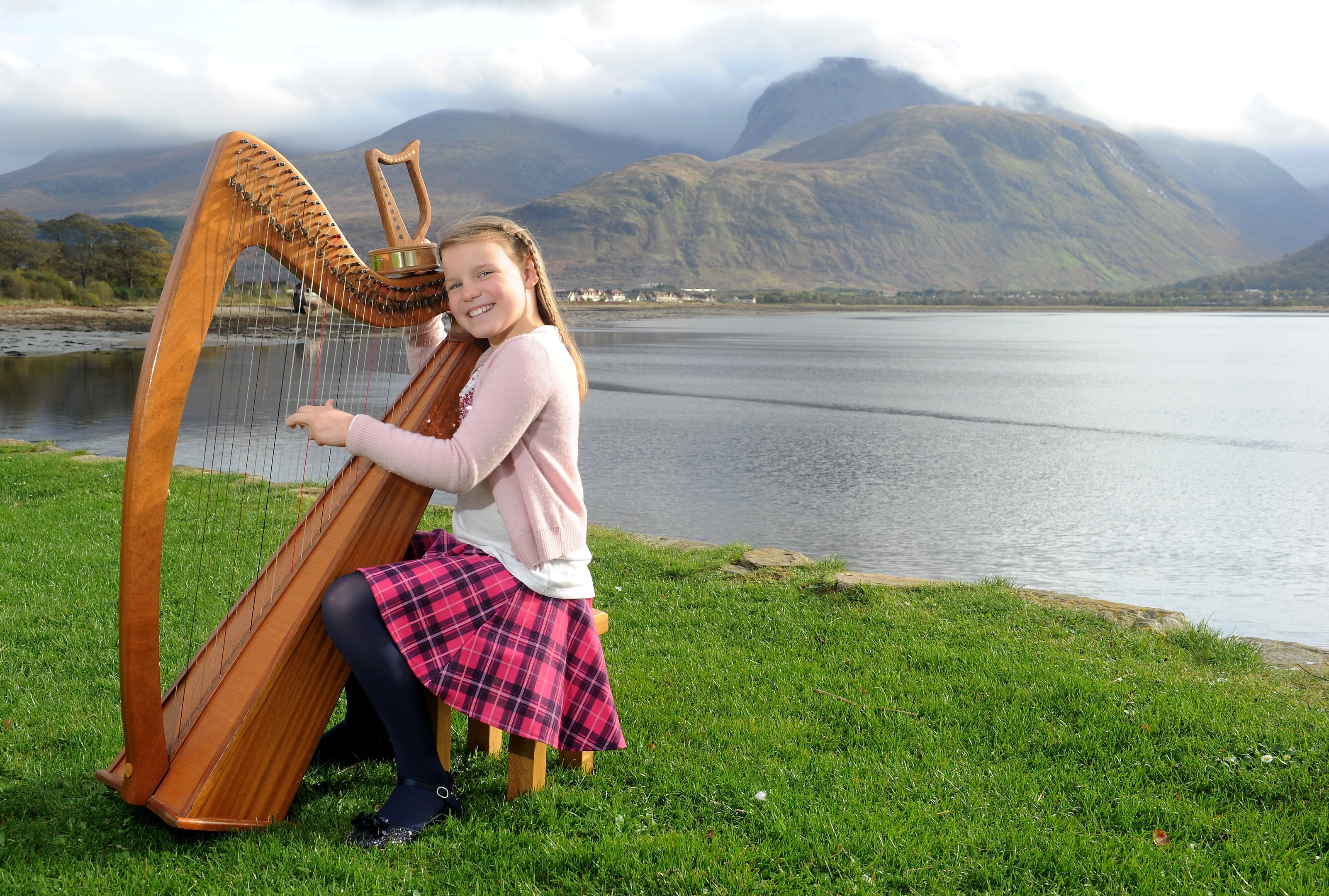 Holly Dodman of Banavie, winner of the Lawrence MacDuff Trophy for Clarsach. Picture and video by Sandy McCook