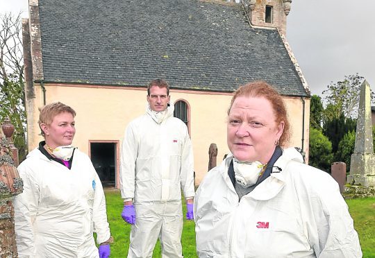 Dr Lucina Hackman of Dundee University, TV presenter Dan Snow and Professor Sue Black outside the mausoleum.