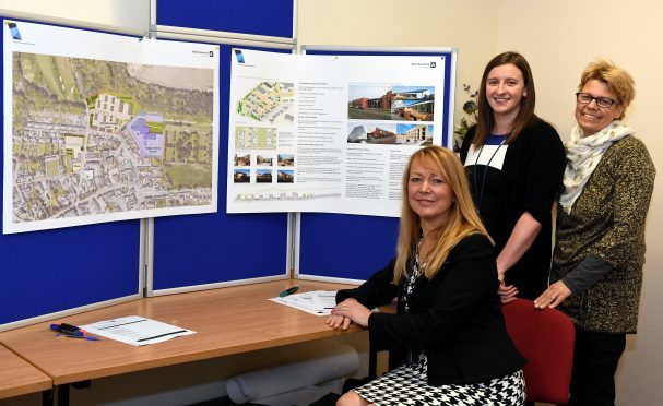 Pictured - Council Area Manager Elaine Brown (seated) with Council Architect Alison Mitchell (left) and Councillor Anouk Kloppert (right).   
Picture by Kami Thomson
