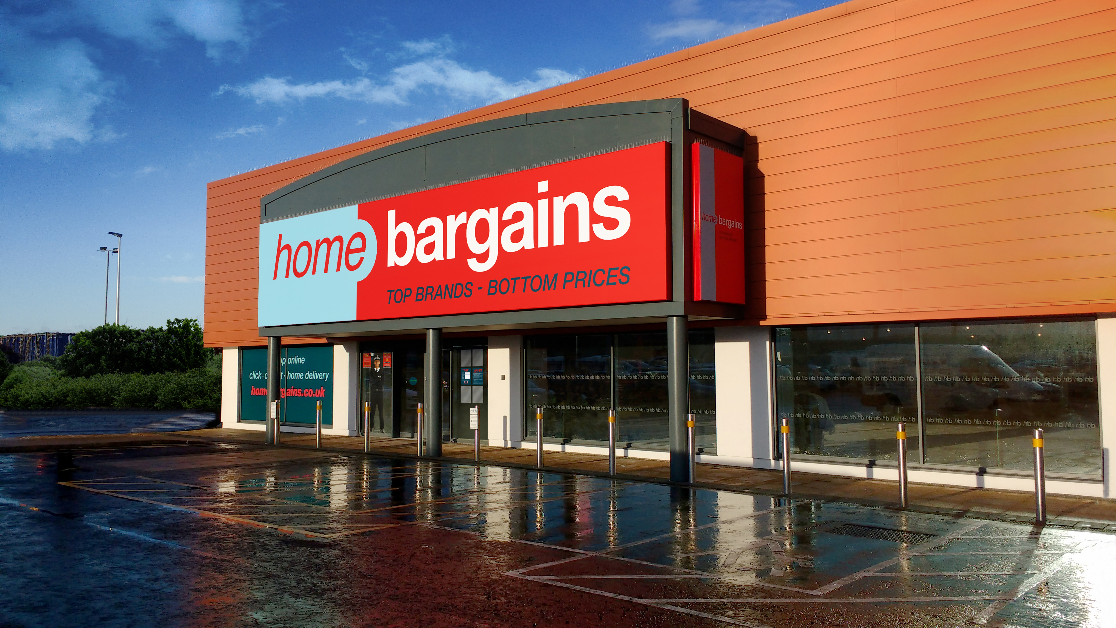 Home Bargains opens new Aberdeen store