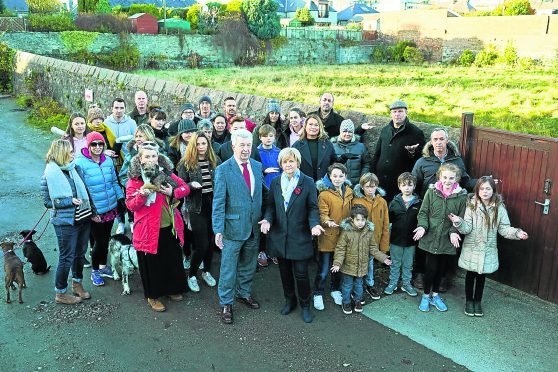 Lewis Macdonald MSP with Jenny Laing at Bonnymuir Green. Midstocket Community Comes Together in a bid to Save Bonnymuir Green