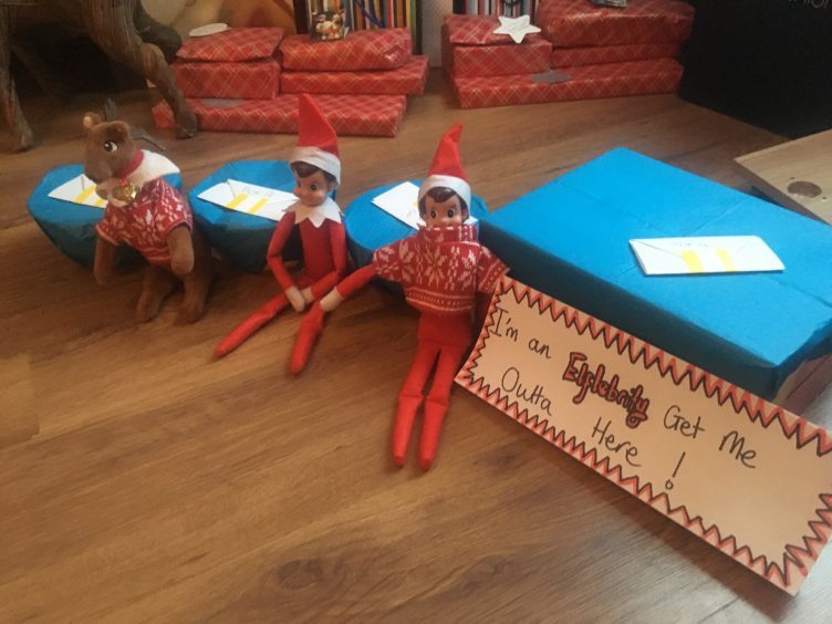 'I'm an elf-lebrity get me outta here...' Mum Cara Murray said daughter Lyla was blindfolded and had to put her hand in the bowls and box to guess the things, They had so much fun.