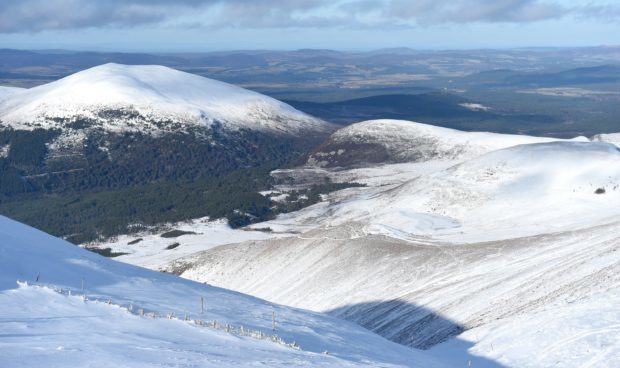 A trial scheme will start tomorrow at the ski centre and overspill car parks