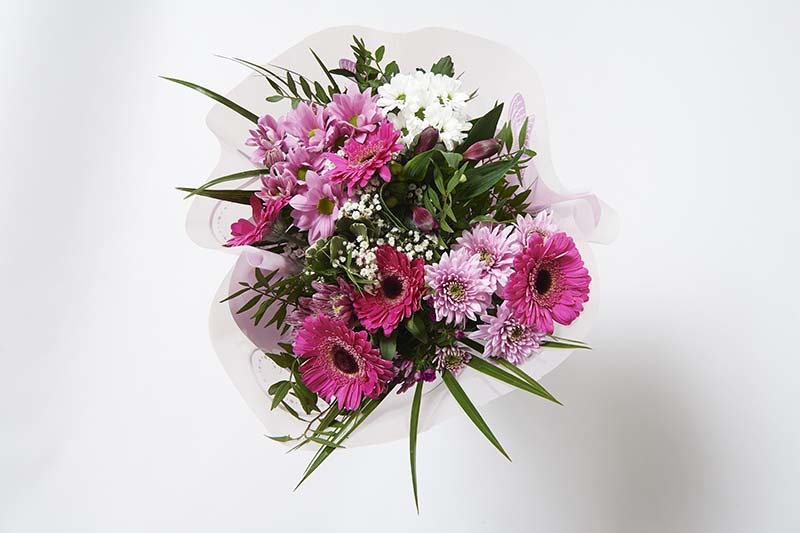 City Florists – Valentines Bouquets (from £25) and floral arrangements for all occasions.