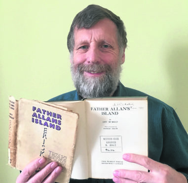 Library book returned after 36 years  had racked up £374 fine